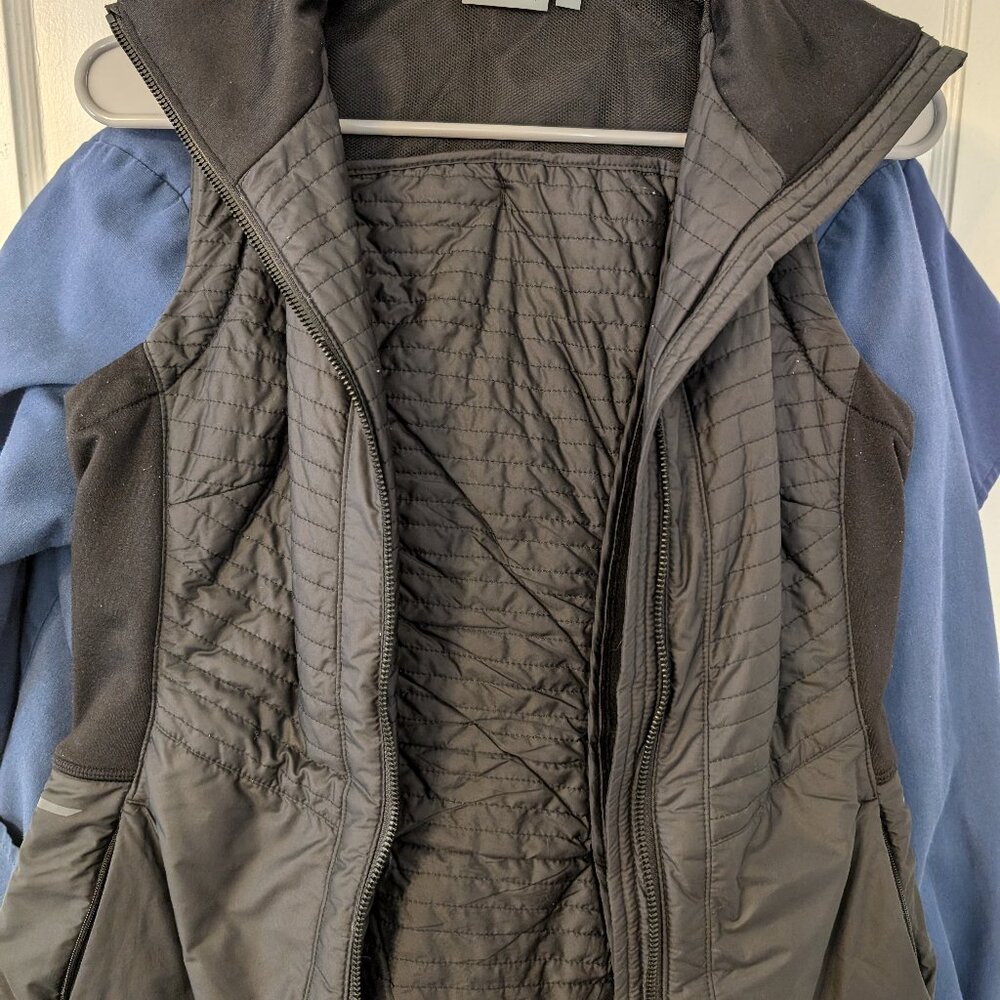 Athleta vest